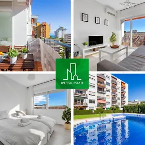 En La Carihuela Con Plaza De Garaje Privada! Torremolinos
